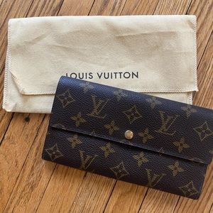 LV Monogram Portefeiulle Sarah Long Bifold